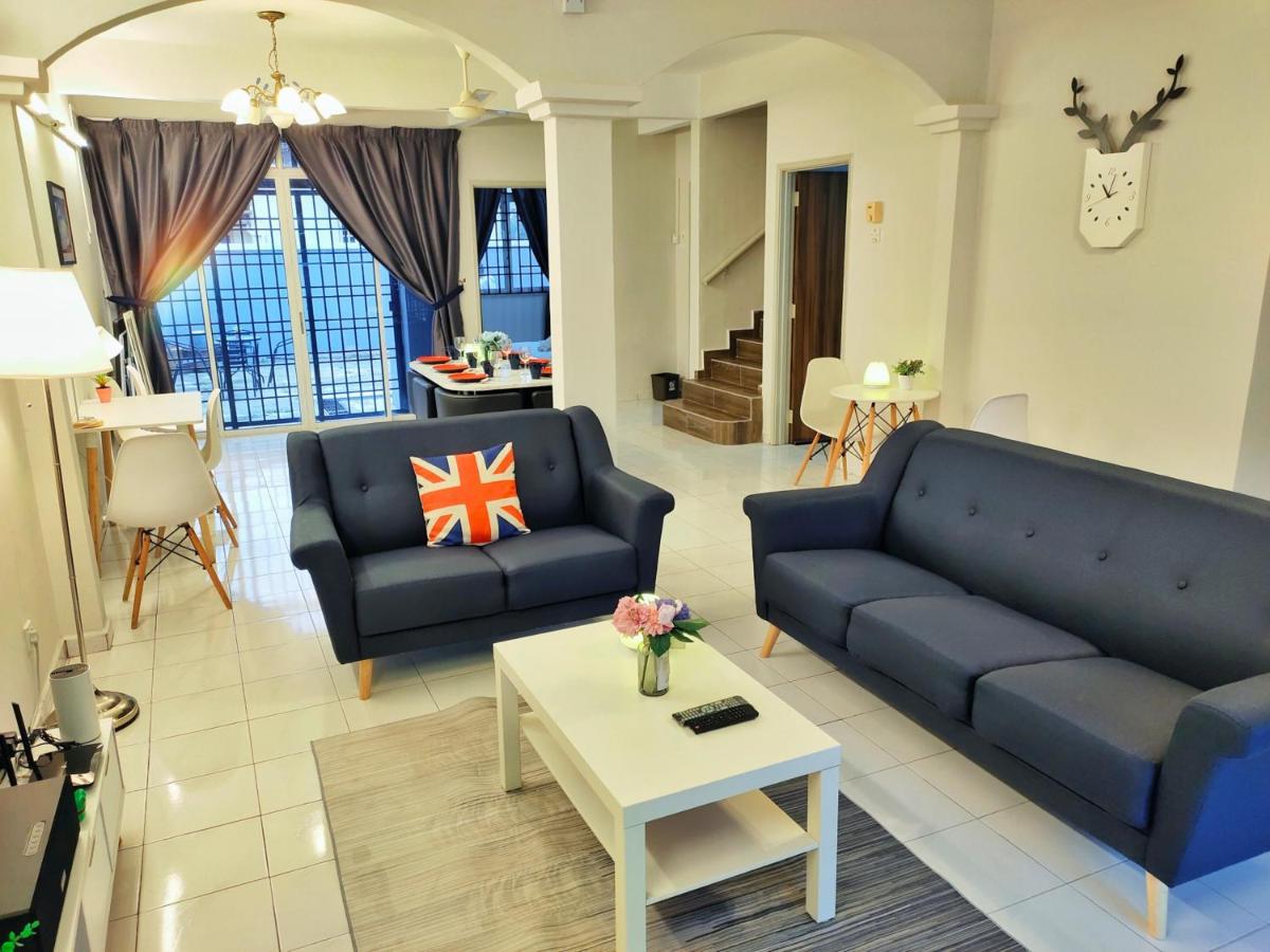 Semi-Detached, Up To 21 Pax, 4 Bedrooms, 3 Bathrooms, 4 Car Parks By Star Home Bayan Lepas Eksteriør bilde