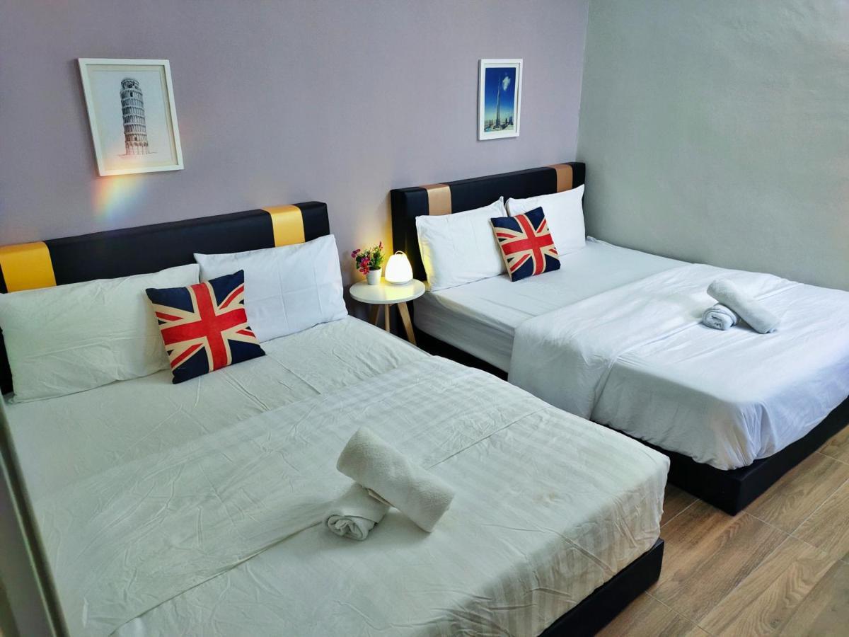 Semi-Detached, Up To 21 Pax, 4 Bedrooms, 3 Bathrooms, 4 Car Parks By Star Home Bayan Lepas Eksteriør bilde
